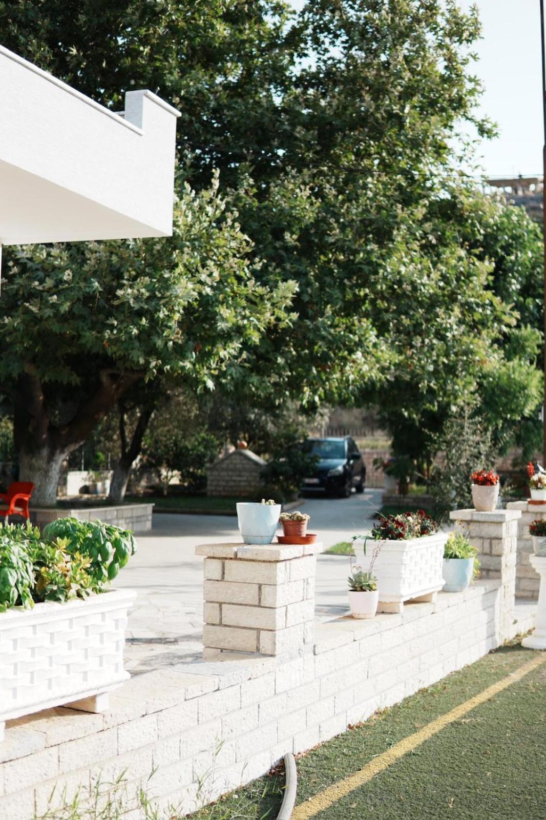 Gardenia Rooms Sarandë 外观 照片